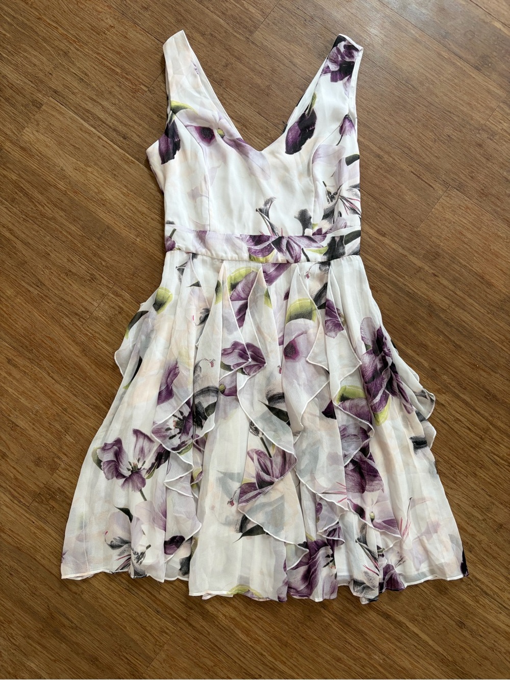 Le Château Purple Floral Tiered Cascade Ruffle V-Neck Dress Size XS